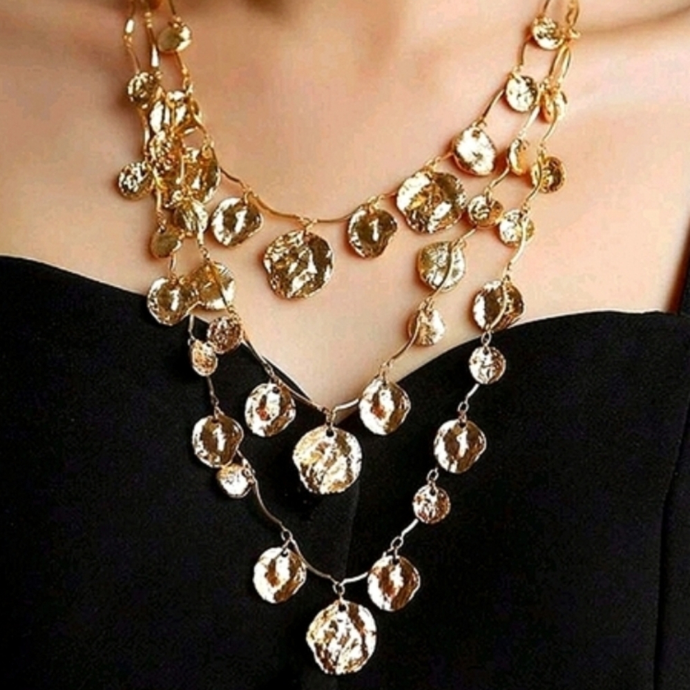 Statement necklace; nwot